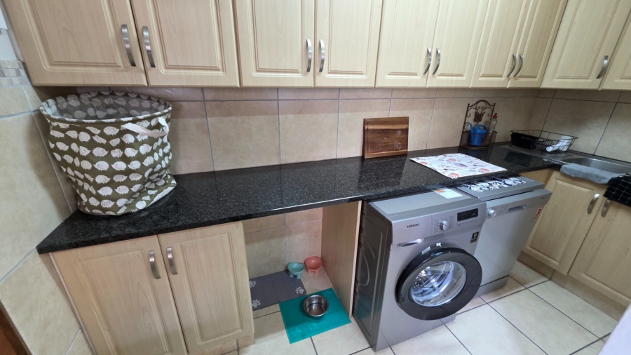 3 Bedroom Property for Sale in Island View Western Cape